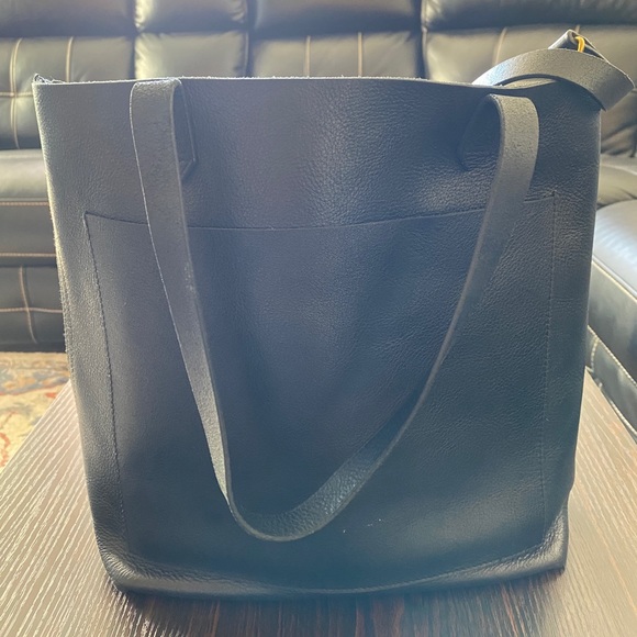 Madewell Medium Transport Tote - Picture 3 of 10